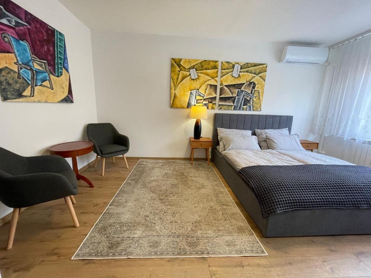 Le Petit Leisure Apartment Budapest Luaran gambar