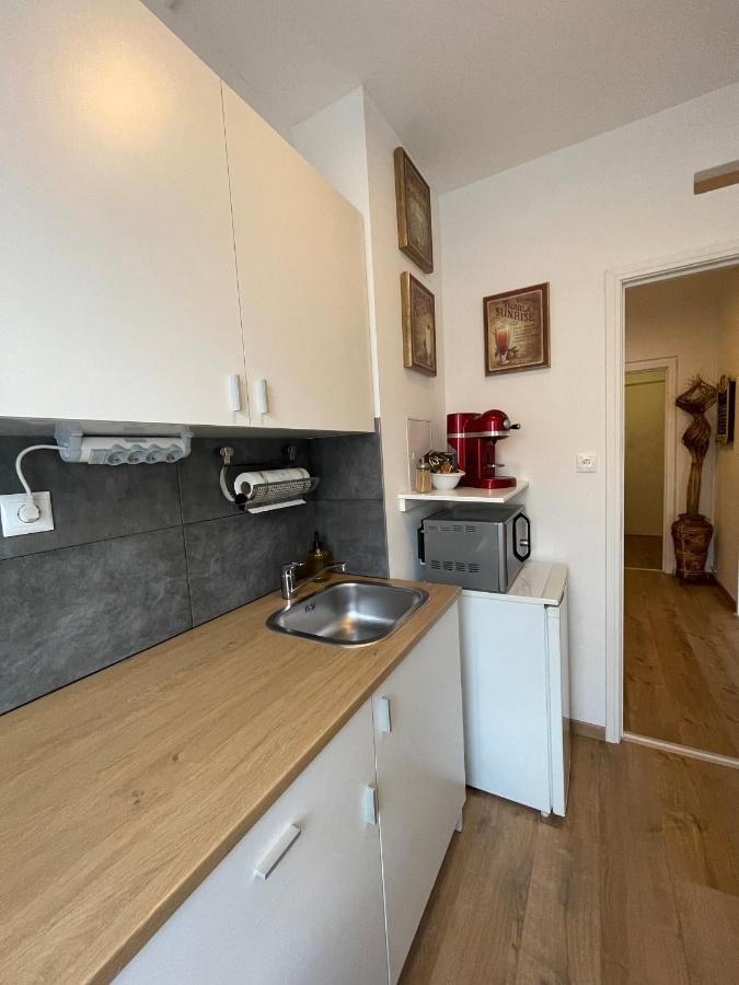 Le Petit Leisure Apartment Budapest Luaran gambar